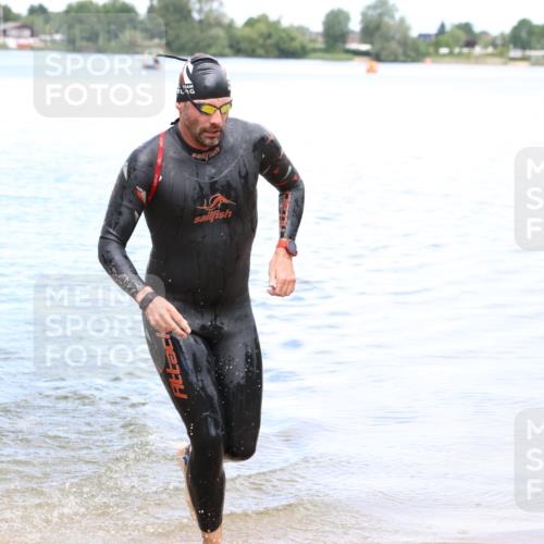16.06.2024 - 26. Vierlanden-Triathlon Strokosch-Dieckow http://msf.ph/oto/6341794 16.06.2024 13:14:46 Schwimmen  meine-sportfotos.de