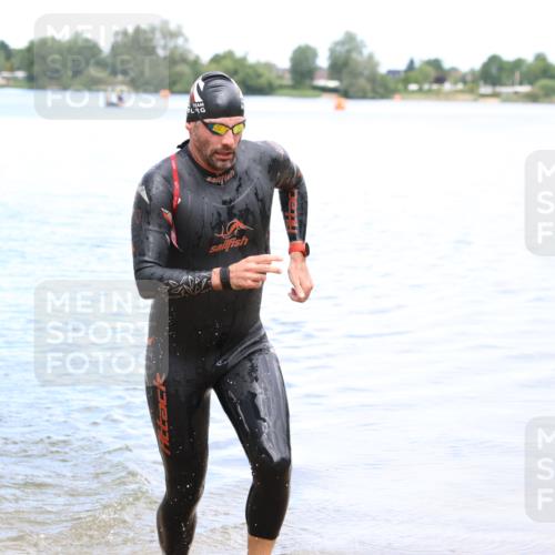 16.06.2024 - 26. Vierlanden-Triathlon Strokosch-Dieckow http://msf.ph/oto/6341795 16.06.2024 13:14:46 Schwimmen  meine-sportfotos.de