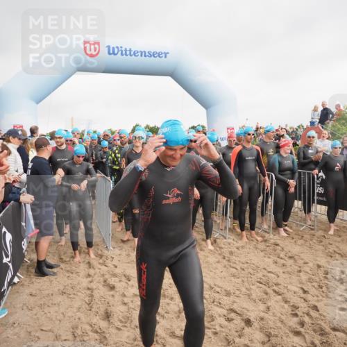 23.06.2024 - Viking Triathlon MichiJ http://msf.ph/oto/6342218 23.06.2024 10:04:08 Schwimmen 27, 35, 38, 65, 152, 161, 171, 220, 294, 332, 344, 347, 419, 445, 455, 462, 603, 614 meine-sportfotos.de