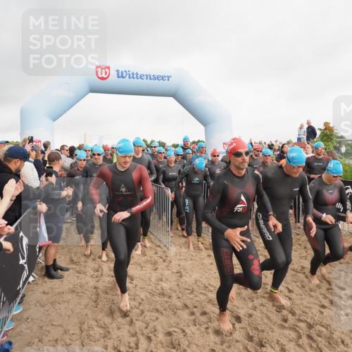 23.06.2024 - Viking Triathlon MichiJ http://msf.ph/oto/6342270 23.06.2024 10:04:47 Schwimmen 64, 135, 140, 148, 196, 205, 206, 262, 309, 322, 343, 351, 420, 435, 442, 543, 641, 649 meine-sportfotos.de