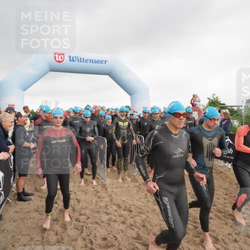 23.06.2024 - Viking Triathlon MichiJ http://msf.ph/oto/6342510 23.06.2024 10:06:48 Schwimmen 45, 49, 109, 156, 165, 170, 222, 243, 244, 281, 356, 391, 418, 439, 448, 519, 536, 635 meine-sportfotos.de
