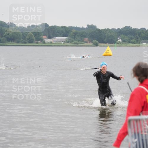 23.06.2024 - Viking Triathlon MichiJ http://msf.ph/oto/6342660 23.06.2024 10:24:54 Schwimmen 2 meine-sportfotos.de