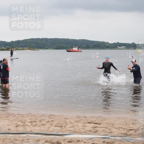 23.06.2024 - Viking Triathlon MichiJ http://msf.ph/oto/6342668 23.06.2024 10:25:00 Schwimmen 2 meine-sportfotos.de