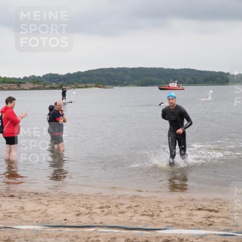 23.06.2024 - Viking Triathlon MichiJ http://msf.ph/oto/6342674 23.06.2024 10:25:02 Schwimmen 2 meine-sportfotos.de