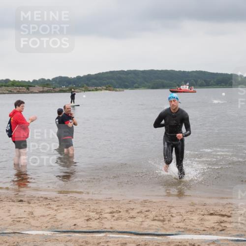 23.06.2024 - Viking Triathlon MichiJ http://msf.ph/oto/6342675 23.06.2024 10:25:02 Schwimmen 2 meine-sportfotos.de