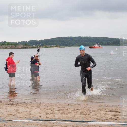 23.06.2024 - Viking Triathlon MichiJ http://msf.ph/oto/6342678 23.06.2024 10:25:02 Schwimmen 2 meine-sportfotos.de