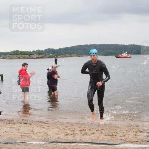 23.06.2024 - Viking Triathlon MichiJ http://msf.ph/oto/6342680 23.06.2024 10:25:03 Schwimmen 2 meine-sportfotos.de