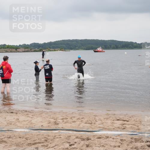23.06.2024 - Viking Triathlon MichiJ http://msf.ph/oto/6342696 23.06.2024 10:25:23 Schwimmen 25 meine-sportfotos.de
