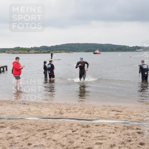 23.06.2024 - Viking Triathlon MichiJ http://msf.ph/oto/6342701 23.06.2024 10:25:25 Schwimmen 25 meine-sportfotos.de