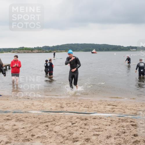 23.06.2024 - Viking Triathlon MichiJ http://msf.ph/oto/6342706 23.06.2024 10:25:27 Schwimmen 25, 658 meine-sportfotos.de