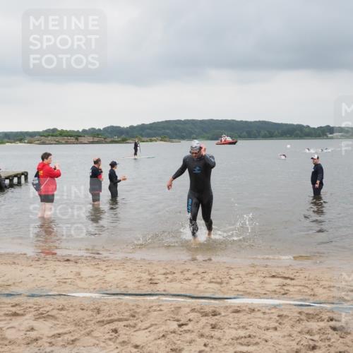 23.06.2024 - Viking Triathlon MichiJ http://msf.ph/oto/6342751 23.06.2024 10:25:43 Schwimmen 662 meine-sportfotos.de