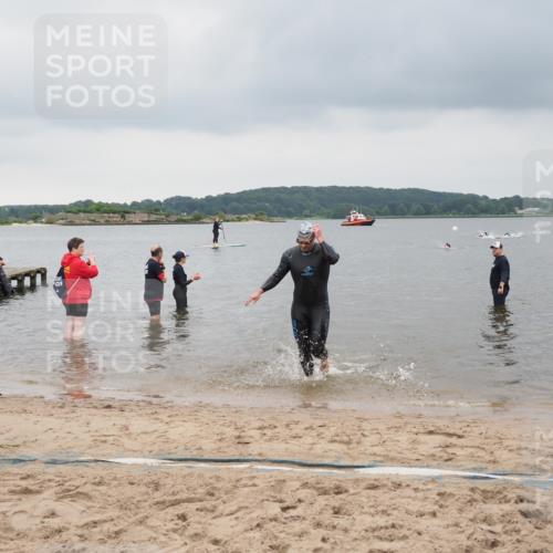 23.06.2024 - Viking Triathlon MichiJ http://msf.ph/oto/6342753 23.06.2024 10:25:43 Schwimmen 662 meine-sportfotos.de
