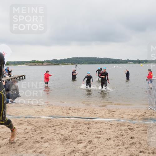 23.06.2024 - Viking Triathlon MichiJ http://msf.ph/oto/6342813 23.06.2024 10:26:42 Schwimmen 3, 10, 30, 293, 350 meine-sportfotos.de