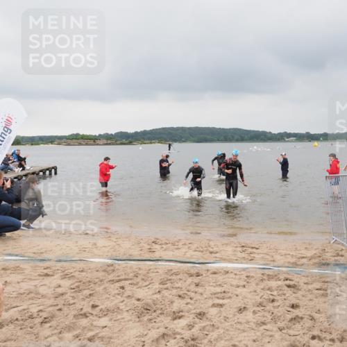 23.06.2024 - Viking Triathlon MichiJ http://msf.ph/oto/6342814 23.06.2024 10:26:42 Schwimmen 3, 10, 30, 293, 350 meine-sportfotos.de