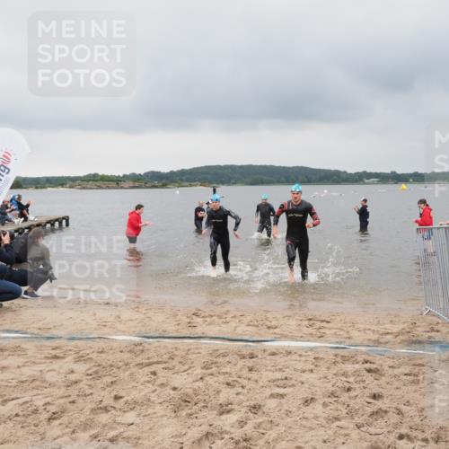 23.06.2024 - Viking Triathlon MichiJ http://msf.ph/oto/6342819 23.06.2024 10:26:44 Schwimmen 10, 30, 350 meine-sportfotos.de