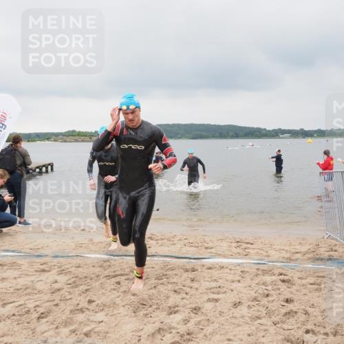 23.06.2024 - Viking Triathlon MichiJ http://msf.ph/oto/6342826 23.06.2024 10:26:46 Schwimmen 10, 30, 350 meine-sportfotos.de