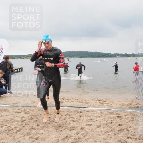 23.06.2024 - Viking Triathlon MichiJ http://msf.ph/oto/6342835 23.06.2024 10:26:46 Schwimmen 10, 30, 350 meine-sportfotos.de