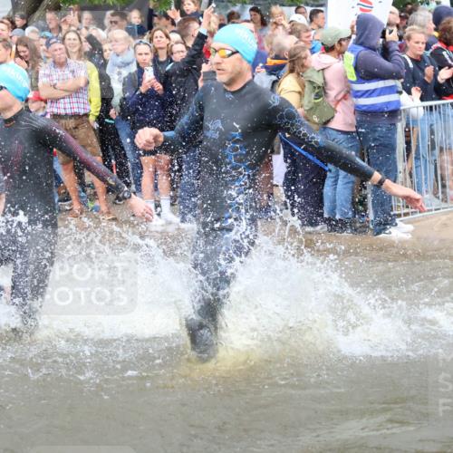 23.06.2024 - Viking Triathlon H.Heesch http://msf.ph/oto/6342839 23.06.2024 10:01:31 Schwimmen 12, 26, 104, 107, 111, 173, 178, 231, 242, 261, 302, 316, 386, 453, 486, 498, 619, 623 meine-sportfotos.de