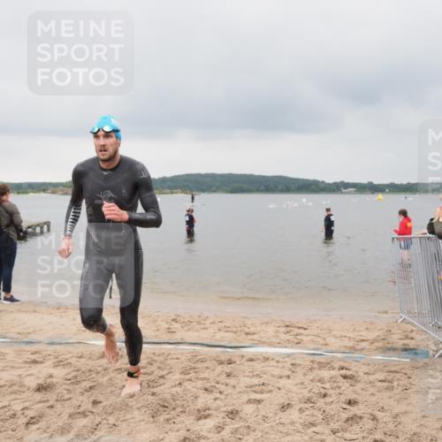 23.06.2024 - Viking Triathlon MichiJ http://msf.ph/oto/6342840 23.06.2024 10:26:50 Schwimmen 30 meine-sportfotos.de