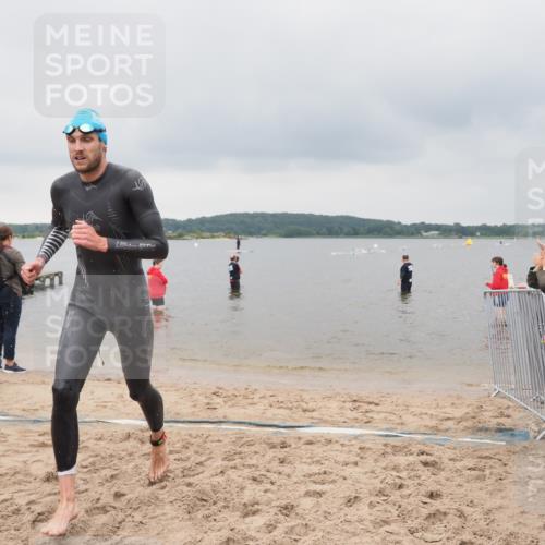 23.06.2024 - Viking Triathlon MichiJ http://msf.ph/oto/6342842 23.06.2024 10:26:50 Schwimmen 30 meine-sportfotos.de