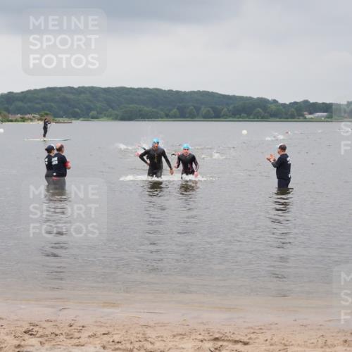 23.06.2024 - Viking Triathlon MichiJ http://msf.ph/oto/6342844 23.06.2024 10:27:28 Schwimmen 487 meine-sportfotos.de