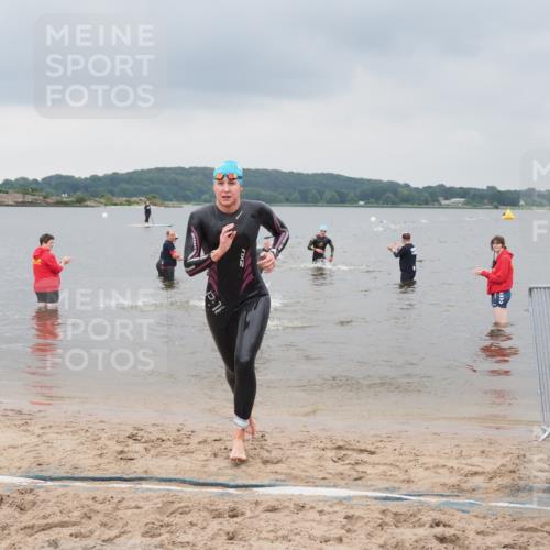 23.06.2024 - Viking Triathlon MichiJ http://msf.ph/oto/6342873 23.06.2024 10:27:38 Schwimmen 22, 487, 546 meine-sportfotos.de