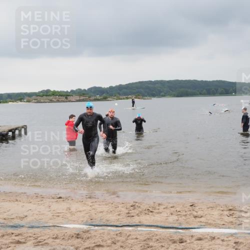 23.06.2024 - Viking Triathlon MichiJ http://msf.ph/oto/6342948 23.06.2024 10:28:03 Schwimmen 108, 494, 624, 661 meine-sportfotos.de
