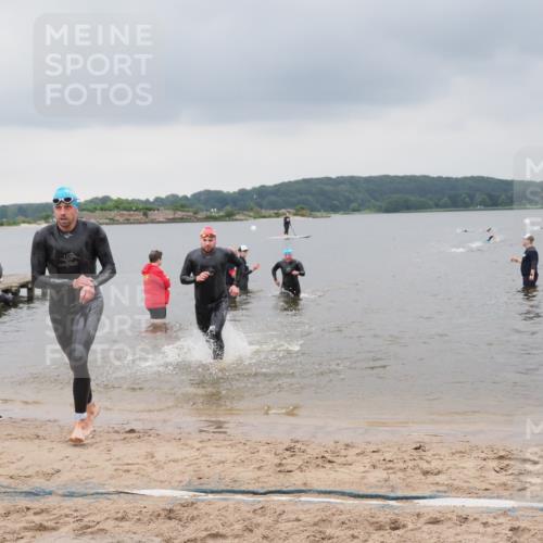 23.06.2024 - Viking Triathlon MichiJ http://msf.ph/oto/6342952 23.06.2024 10:28:04 Schwimmen 108, 494, 661 meine-sportfotos.de