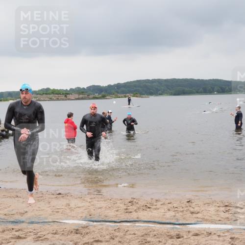 23.06.2024 - Viking Triathlon MichiJ http://msf.ph/oto/6342953 23.06.2024 10:28:04 Schwimmen 108, 494, 661 meine-sportfotos.de