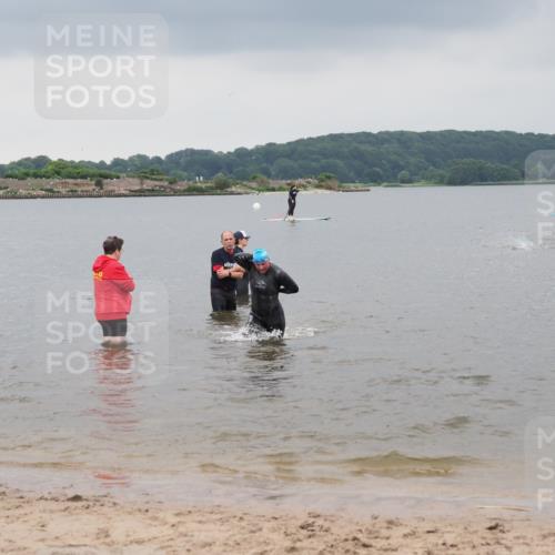 23.06.2024 - Viking Triathlon MichiJ http://msf.ph/oto/6342961 23.06.2024 10:28:08 Schwimmen 494, 661 meine-sportfotos.de