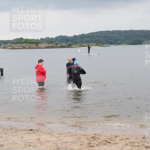 23.06.2024 - Viking Triathlon MichiJ http://msf.ph/oto/6342965 23.06.2024 10:28:08 Schwimmen 494, 661 meine-sportfotos.de