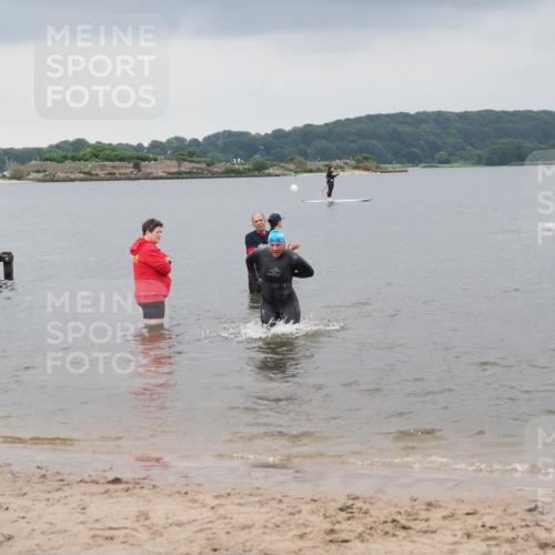 23.06.2024 - Viking Triathlon MichiJ http://msf.ph/oto/6342967 23.06.2024 10:28:08 Schwimmen 494, 661 meine-sportfotos.de
