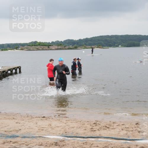 23.06.2024 - Viking Triathlon MichiJ http://msf.ph/oto/6342971 23.06.2024 10:28:10 Schwimmen 494 meine-sportfotos.de