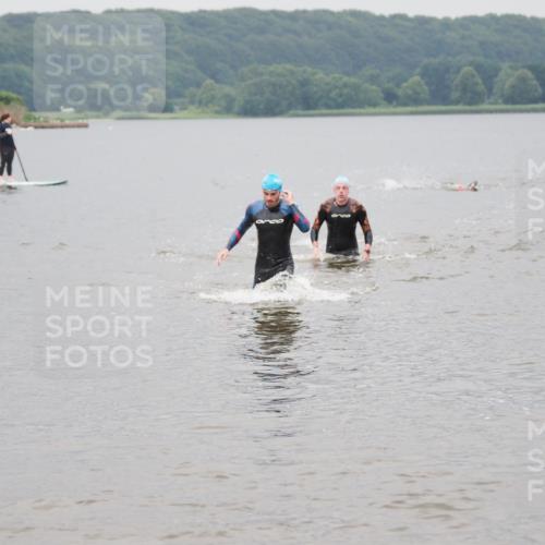 23.06.2024 - Viking Triathlon MichiJ http://msf.ph/oto/6342977 23.06.2024 10:28:18 Schwimmen 263 meine-sportfotos.de