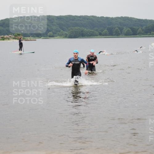 23.06.2024 - Viking Triathlon MichiJ http://msf.ph/oto/6342983 23.06.2024 10:28:21 Schwimmen 263 meine-sportfotos.de
