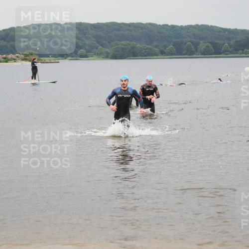 23.06.2024 - Viking Triathlon MichiJ http://msf.ph/oto/6342984 23.06.2024 10:28:21 Schwimmen 263 meine-sportfotos.de