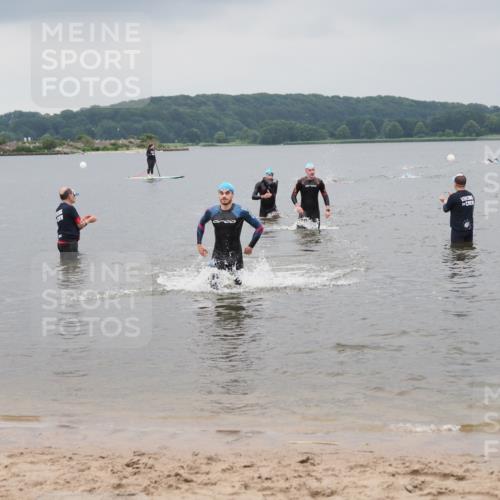 23.06.2024 - Viking Triathlon MichiJ http://msf.ph/oto/6342992 23.06.2024 10:28:24 Schwimmen 263 meine-sportfotos.de