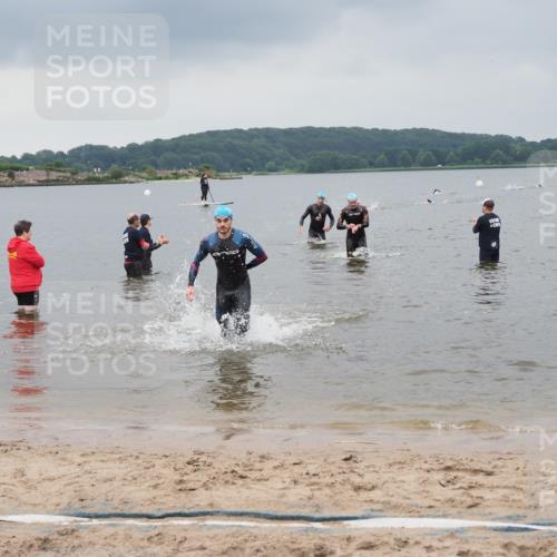 23.06.2024 - Viking Triathlon MichiJ http://msf.ph/oto/6342998 23.06.2024 10:28:26 Schwimmen 263 meine-sportfotos.de
