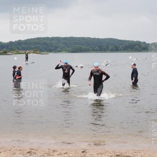 23.06.2024 - Viking Triathlon MichiJ http://msf.ph/oto/6343018 23.06.2024 10:28:33 Schwimmen 73, 76 meine-sportfotos.de