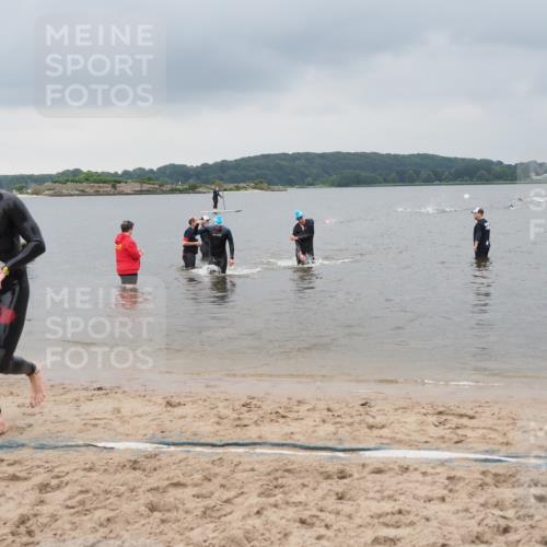23.06.2024 - Viking Triathlon MichiJ http://msf.ph/oto/6343052 23.06.2024 10:29:03 Schwimmen 209, 438, 621 meine-sportfotos.de