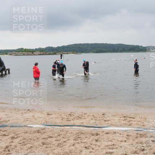 23.06.2024 - Viking Triathlon MichiJ http://msf.ph/oto/6343053 23.06.2024 10:29:04 Schwimmen 209, 438, 621 meine-sportfotos.de