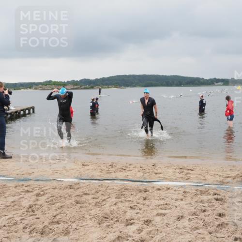 23.06.2024 - Viking Triathlon MichiJ http://msf.ph/oto/6343071 23.06.2024 10:29:10 Schwimmen 209, 438 meine-sportfotos.de