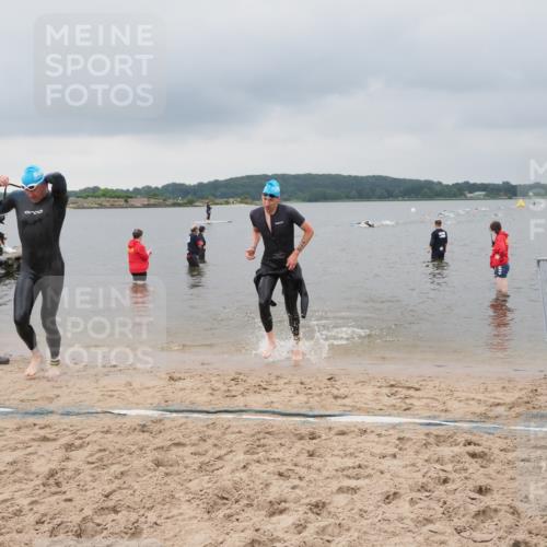 23.06.2024 - Viking Triathlon MichiJ http://msf.ph/oto/6343077 23.06.2024 10:29:12 Schwimmen 209, 438 meine-sportfotos.de