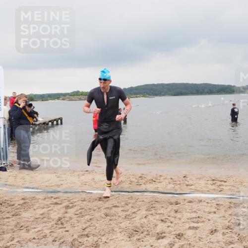 23.06.2024 - Viking Triathlon MichiJ http://msf.ph/oto/6343082 23.06.2024 10:29:13 Schwimmen 209, 438 meine-sportfotos.de