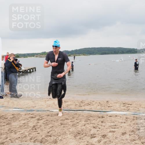 23.06.2024 - Viking Triathlon MichiJ http://msf.ph/oto/6343083 23.06.2024 10:29:13 Schwimmen 209, 438 meine-sportfotos.de