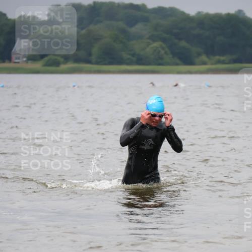 23.06.2024 - Viking Triathlon H.Heesch http://msf.ph/oto/6343087 23.06.2024 10:32:17 Schwimmen 260, 292, 302, 394, 426, 628, 663 meine-sportfotos.de