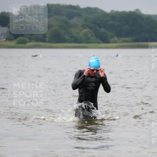23.06.2024 - Viking Triathlon H.Heesch http://msf.ph/oto/6343090 23.06.2024 10:32:17 Schwimmen 260, 292, 302, 394, 426, 628, 663 meine-sportfotos.de