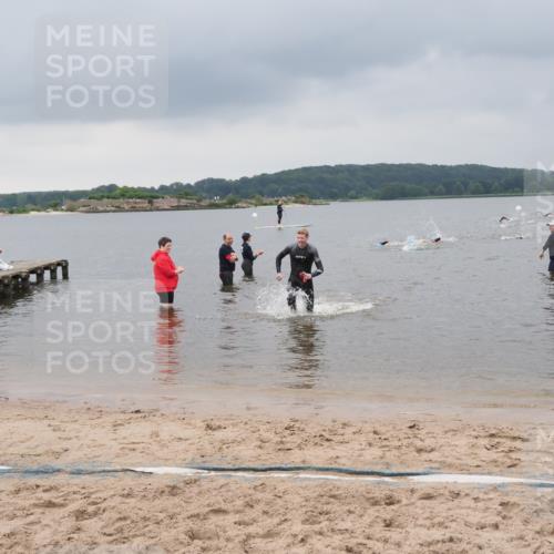 23.06.2024 - Viking Triathlon MichiJ http://msf.ph/oto/6343108 23.06.2024 10:29:29 Schwimmen 613 meine-sportfotos.de