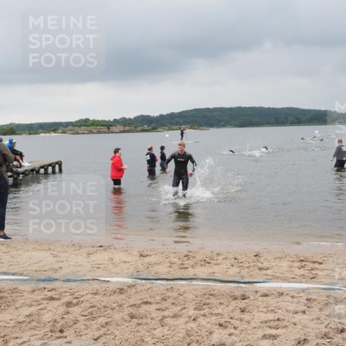 23.06.2024 - Viking Triathlon MichiJ http://msf.ph/oto/6343115 23.06.2024 10:29:29 Schwimmen 613 meine-sportfotos.de