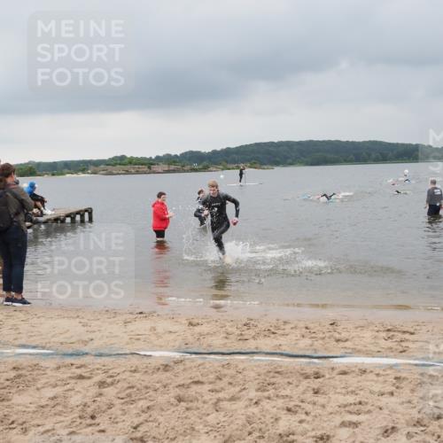 23.06.2024 - Viking Triathlon MichiJ http://msf.ph/oto/6343118 23.06.2024 10:29:30 Schwimmen 613 meine-sportfotos.de